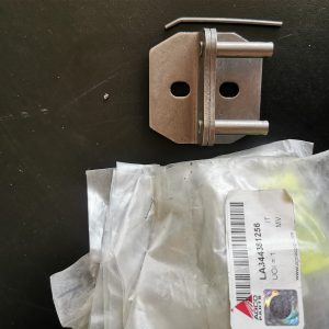 LA344381256 Свързващо звено на веригата, преден асансьор