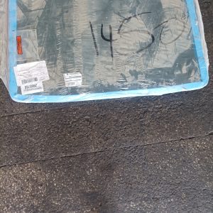 225228 Предно стъкло