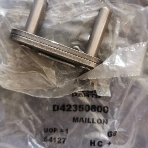 D42350800 Щипка за верига AGCO