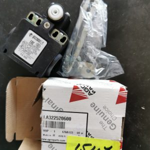 LA322520600 Ключ